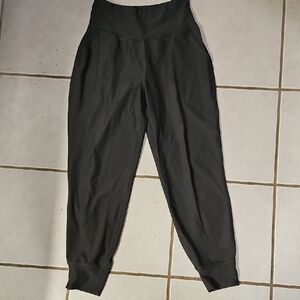 Old Navy Women's Olive Joggers W/ pockets